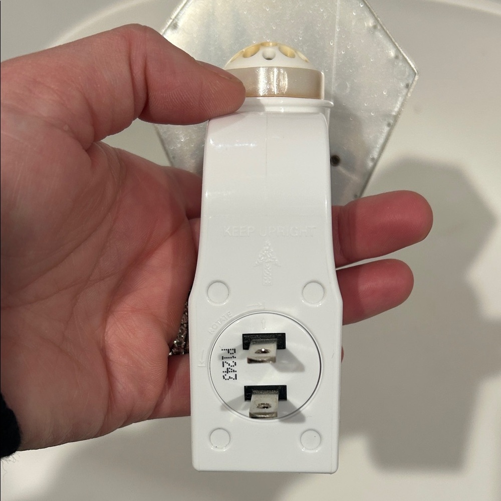 Bath & Body Works Faux Succulent Terrarium Wallflower Plug - Picture 5 of 8